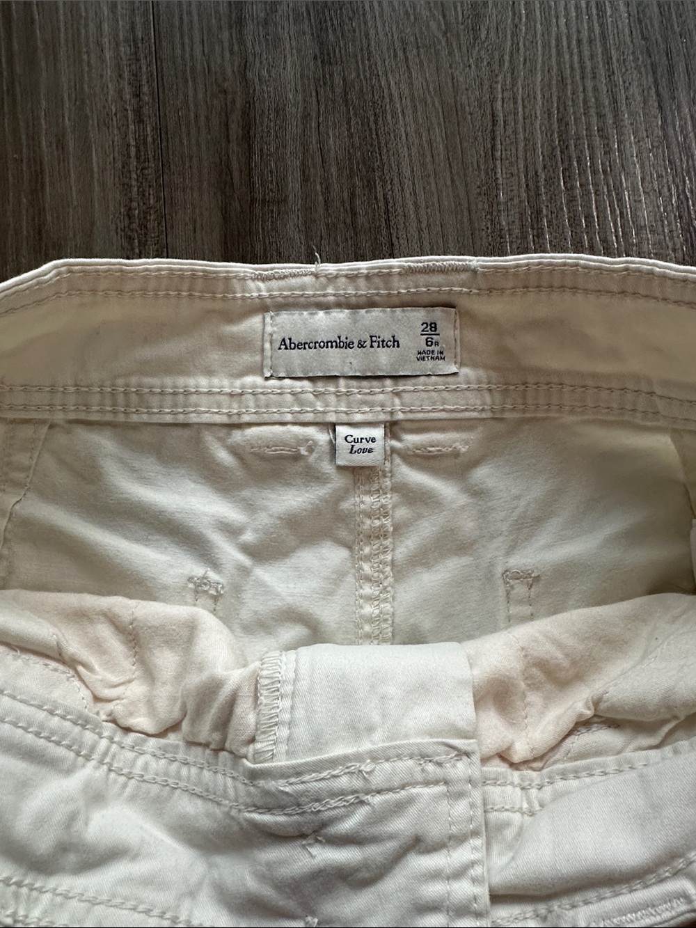Abercrombie & Fitch Womens Cargo Pants - Picture 2 of 4